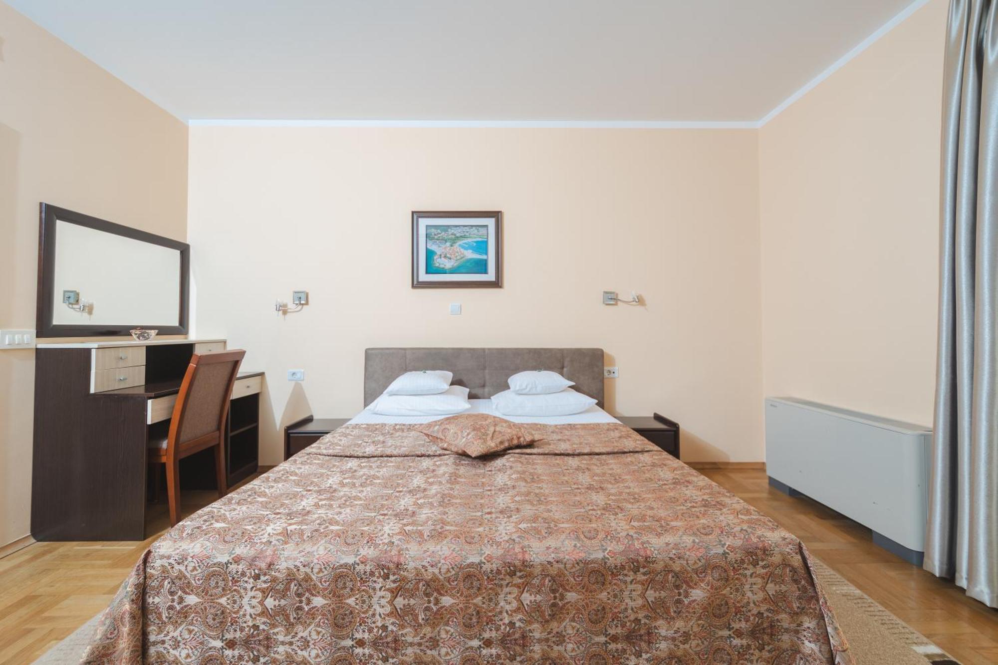 Hotel Stella Di Mare Budva Exterior photo